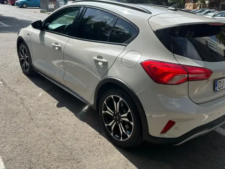 Ford Focus MK4 1.5 EcoBlue Active