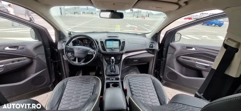Ford Kuga II 2.0 TDCi 4WD Powershift Vignale — imagine 2
