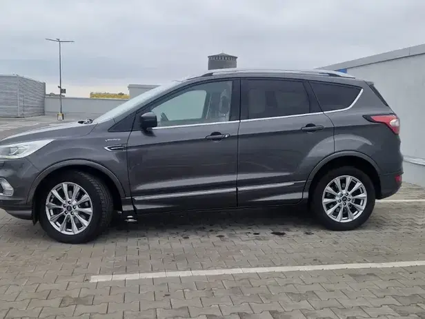Ford Kuga II 2.0 TDCi 4WD Powershift Vignale