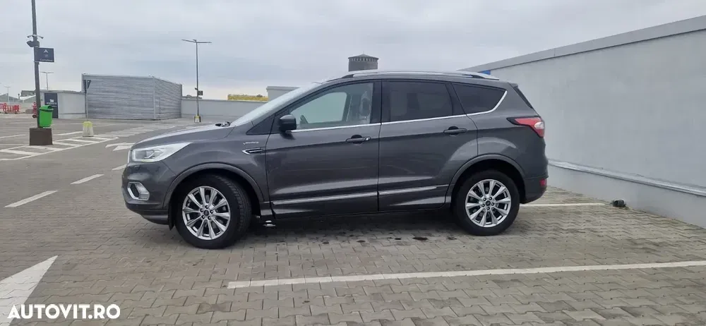 Ford Kuga II 2.0 TDCi 4WD Powershift Vignale — imagine 3