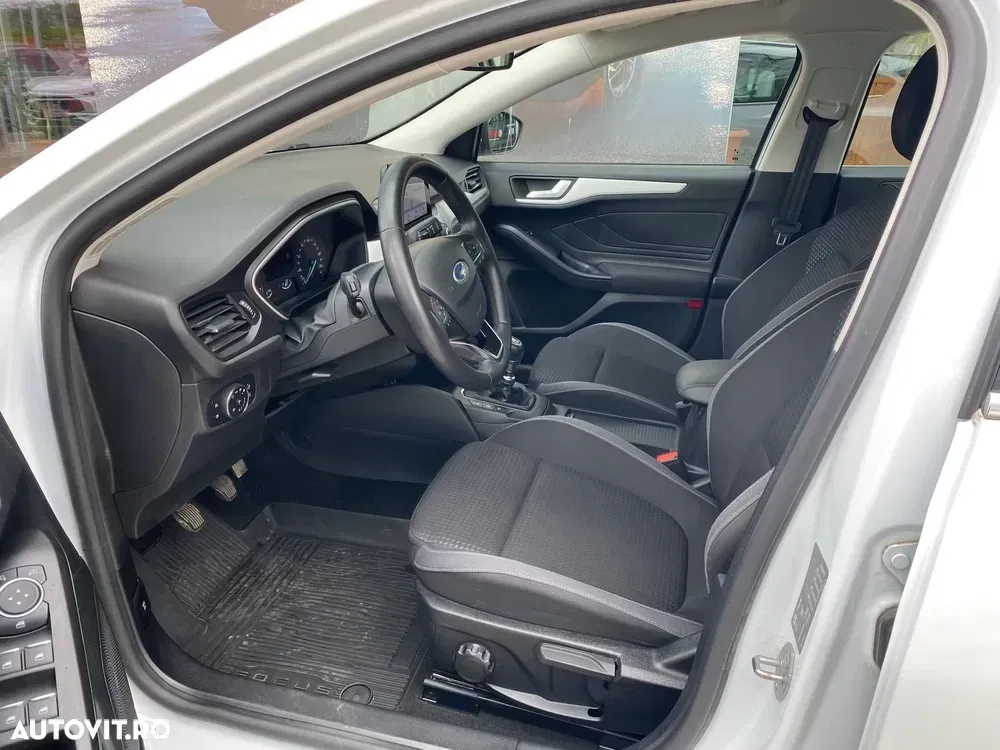 Ford Focus MK4 1.0 EcoBoost Trend Edition — imagine 6