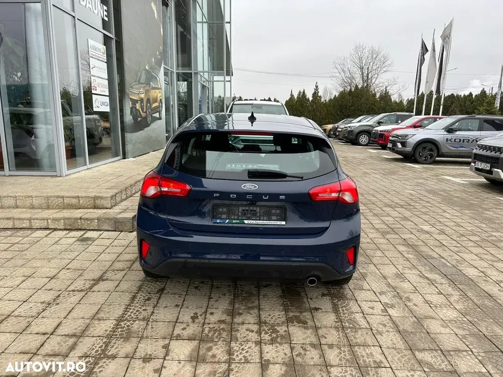 Ford Focus MK4 1.0 EcoBoost Connected — imagine 3