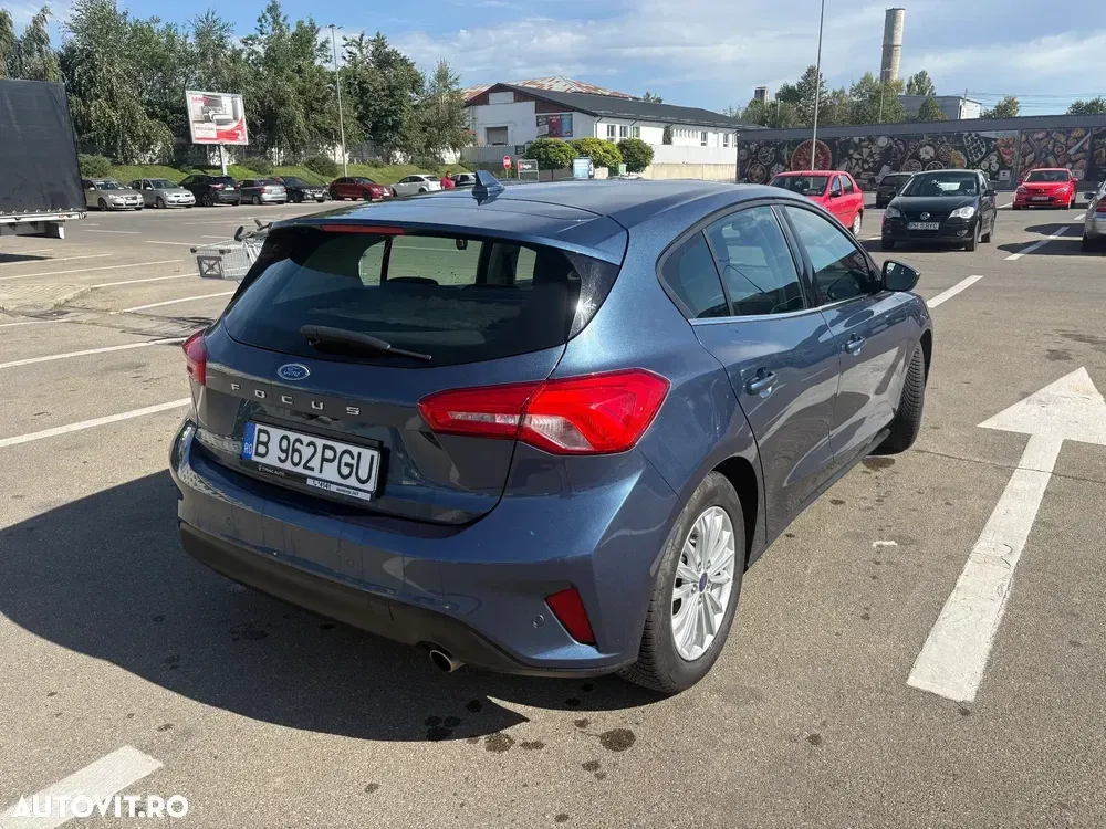 Ford Focus MK4 — imagine 4