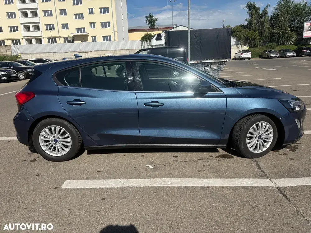 Ford Focus MK4 — imagine 3