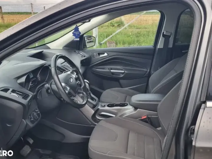 Ford Kuga II 2.0 TDCi 4WD Powershift Titanium