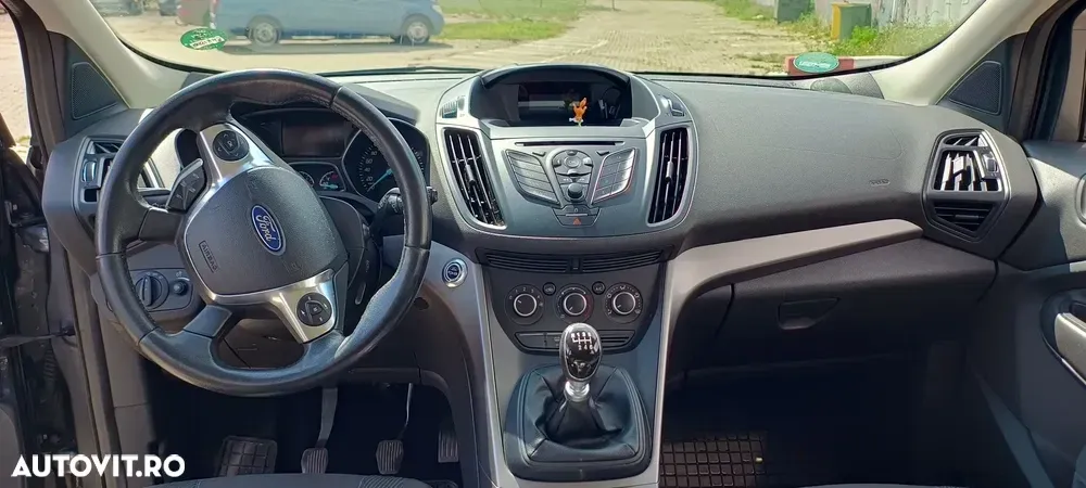 Ford Kuga 2.0 TDCi 2WD Trend — imagine 5