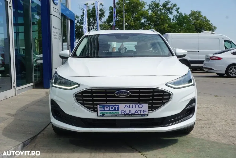 Ford Focus MK4 — imagine 2