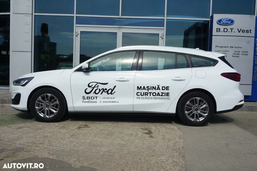 Ford Focus MK4 — imagine 4