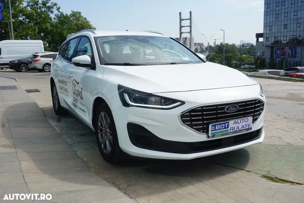 Ford Focus MK4 — imagine 3