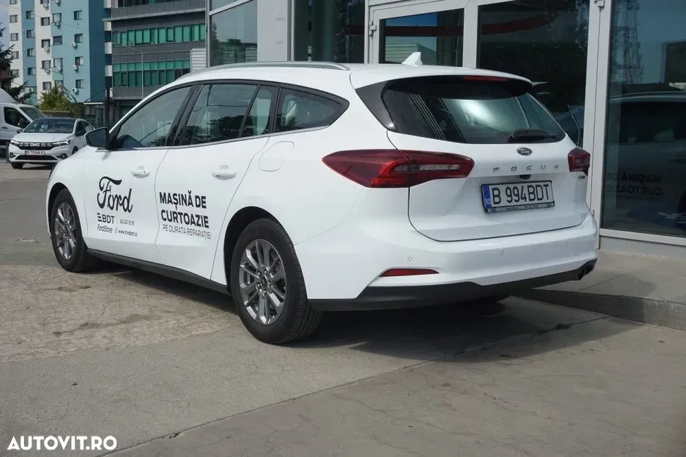 Ford Focus MK4 — imagine 5