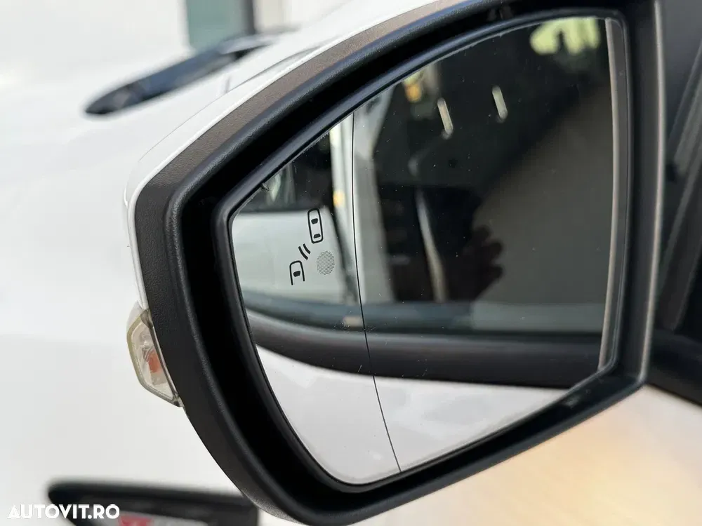 Ford Kuga — imagine 6