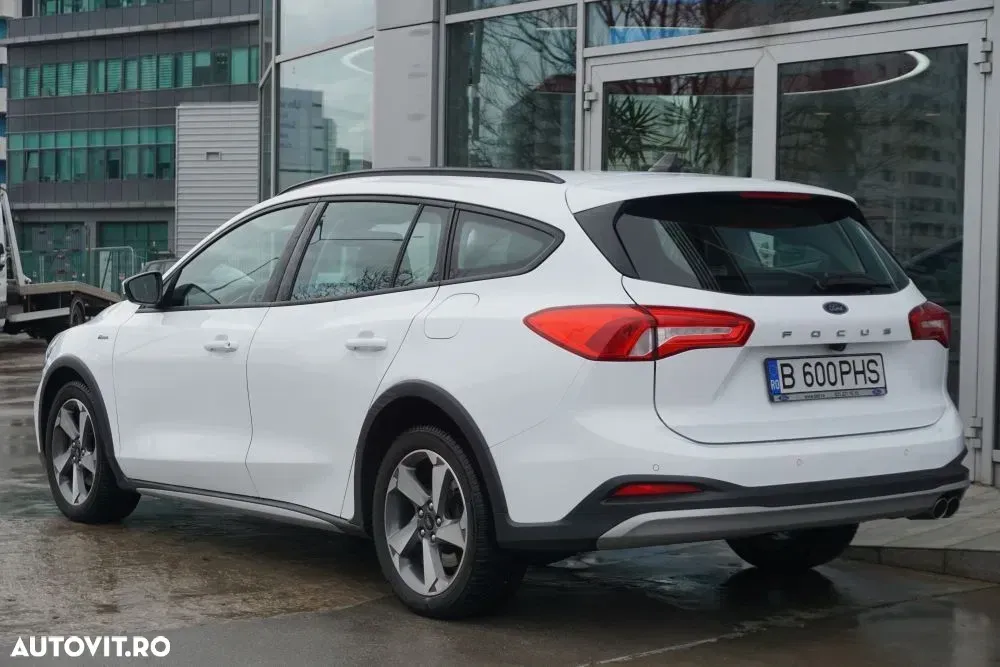 Ford Focus 1.0 EcoBoost Active — imagine 6