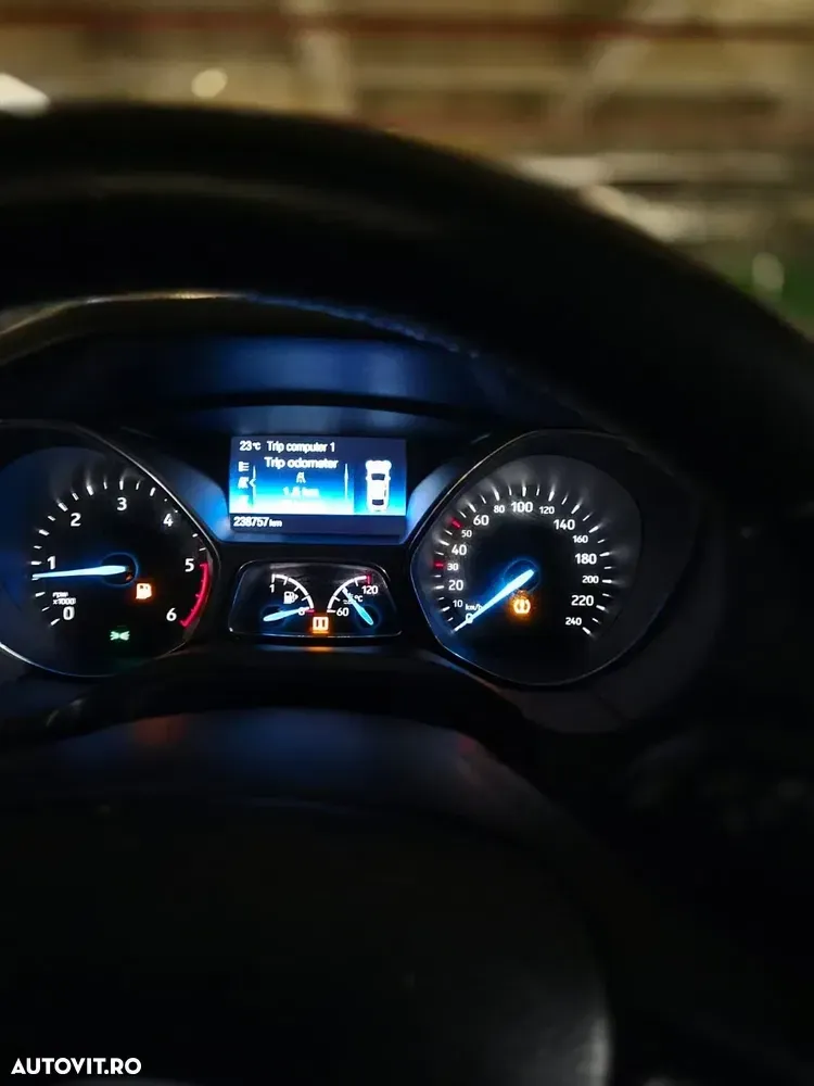 Ford Focus MK3 — imagine 4