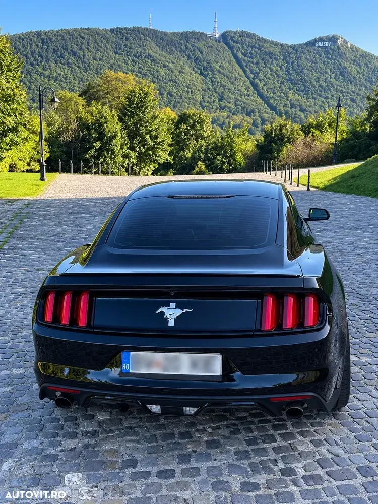 Ford Mustang VI — imagine 5