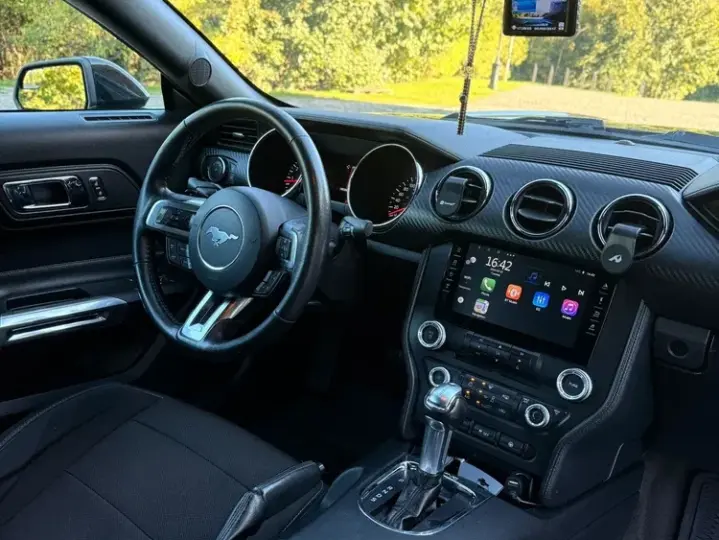 Ford Mustang VI