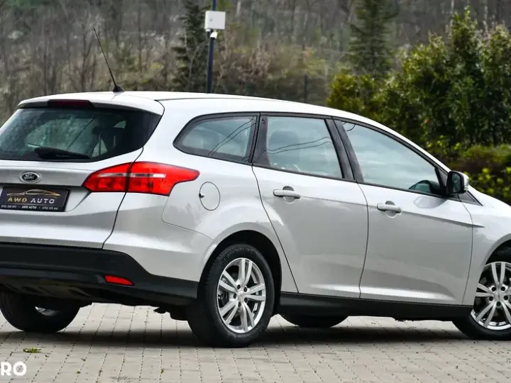 Ford Focus MK3 1.5 TDCi DPF Start-Stopp-System Business
