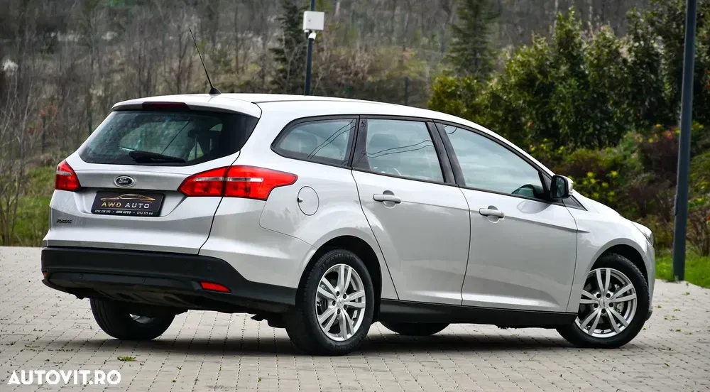 Ford Focus MK3 1.5 TDCi DPF Start-Stopp-System Business — imagine 3