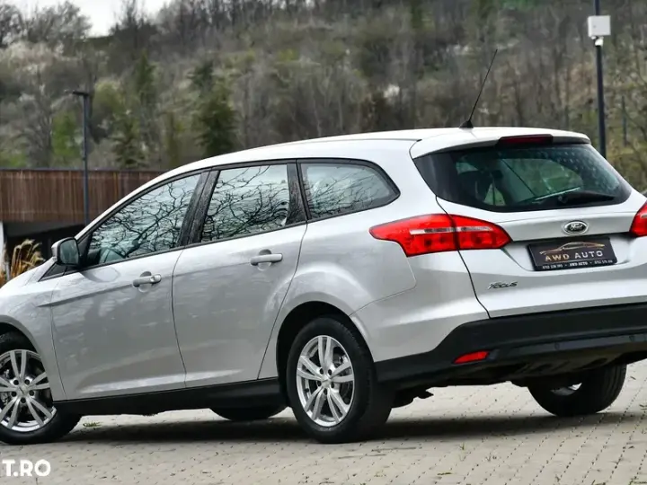 Ford Focus MK3 1.5 TDCi DPF Start-Stopp-System Business