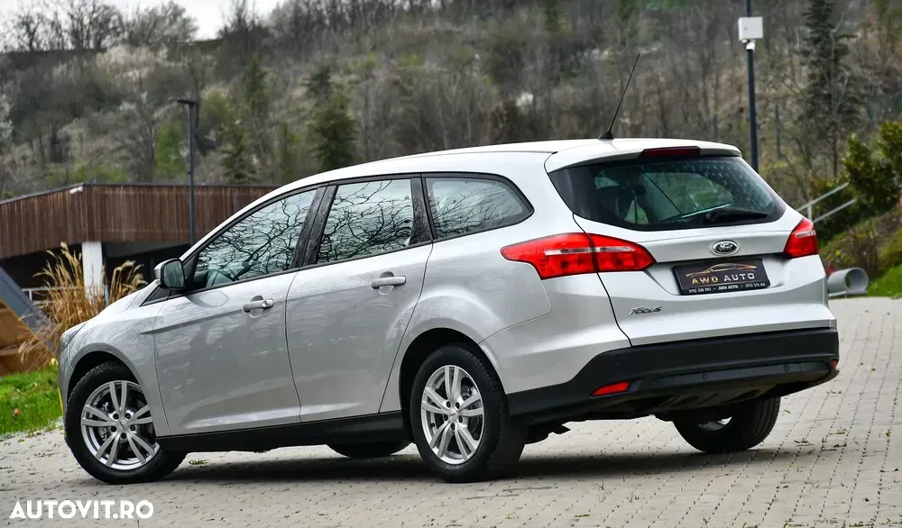 Ford Focus MK3 1.5 TDCi DPF Start-Stopp-System Business — imagine 4