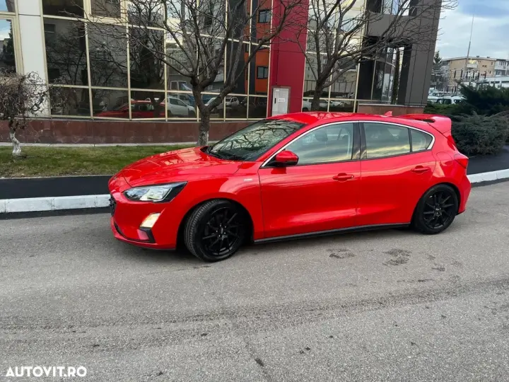 Ford Focus MK4 1.0 EcoBoost MHEV ST-Line