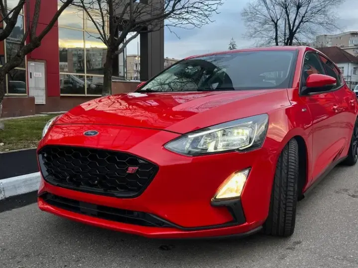 Ford Focus MK4 1.0 EcoBoost MHEV ST-Line
