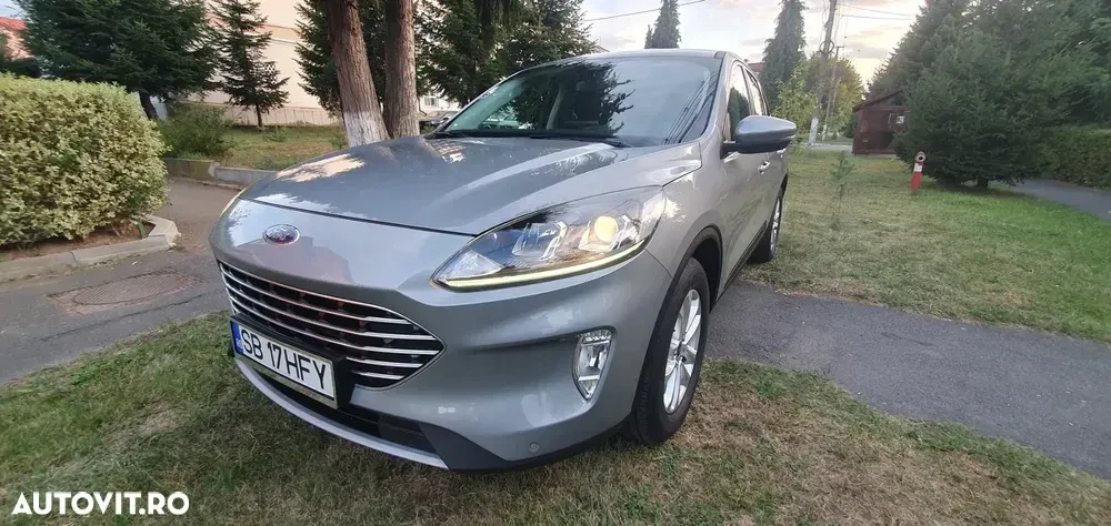 Ford Kuga III 1.5 EcoBoost 2x4 Titanium — imagine 3