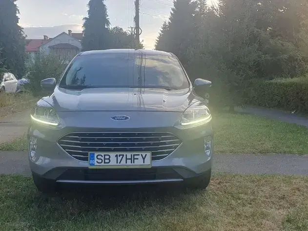 Ford Kuga III 1.5 EcoBoost 2x4 Titanium