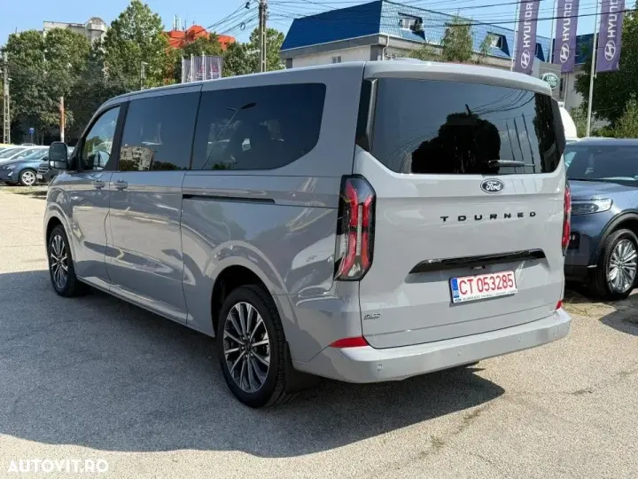 Ford Tourneo Custom