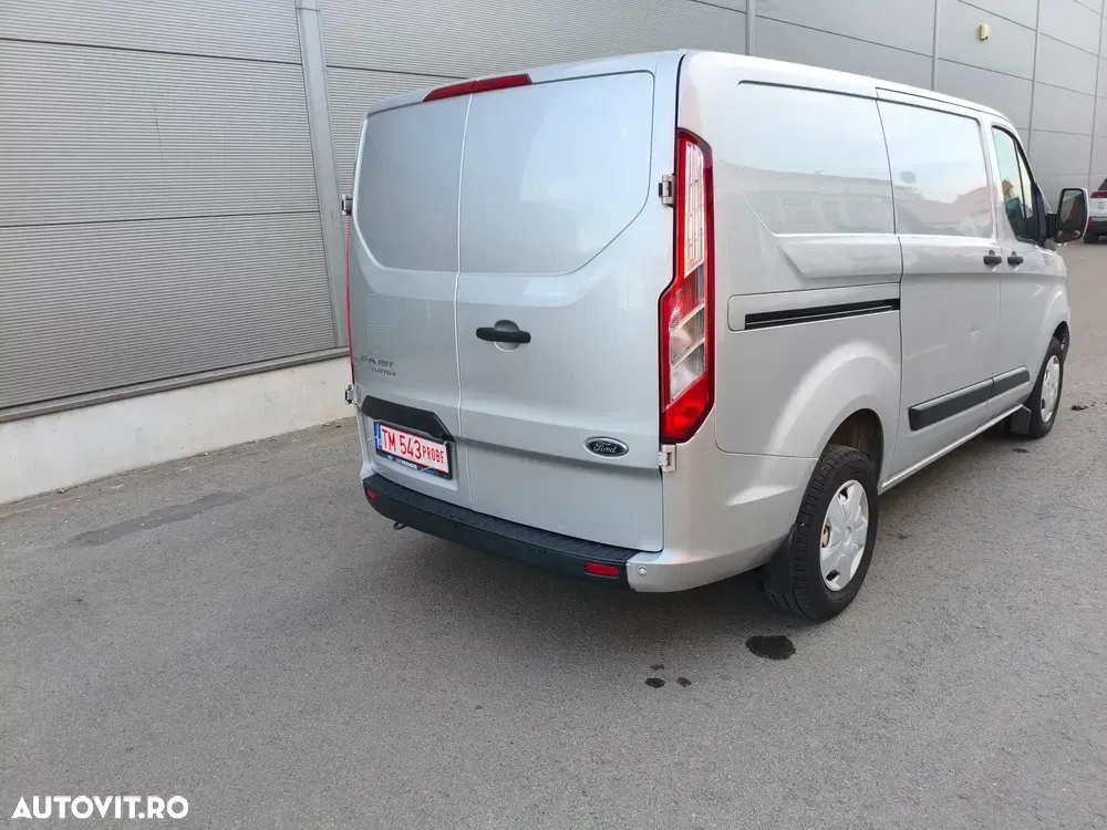 Ford Transit Custom — imagine 4