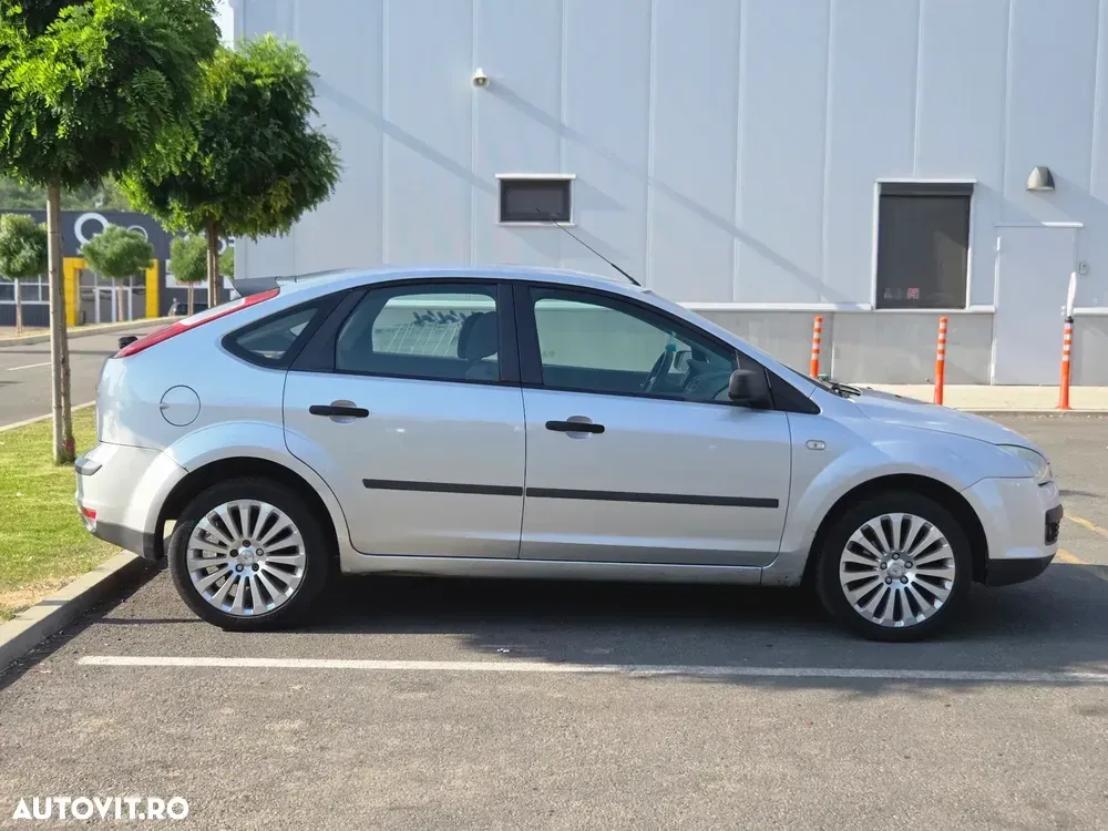 Ford Focus MK2 — imagine 4