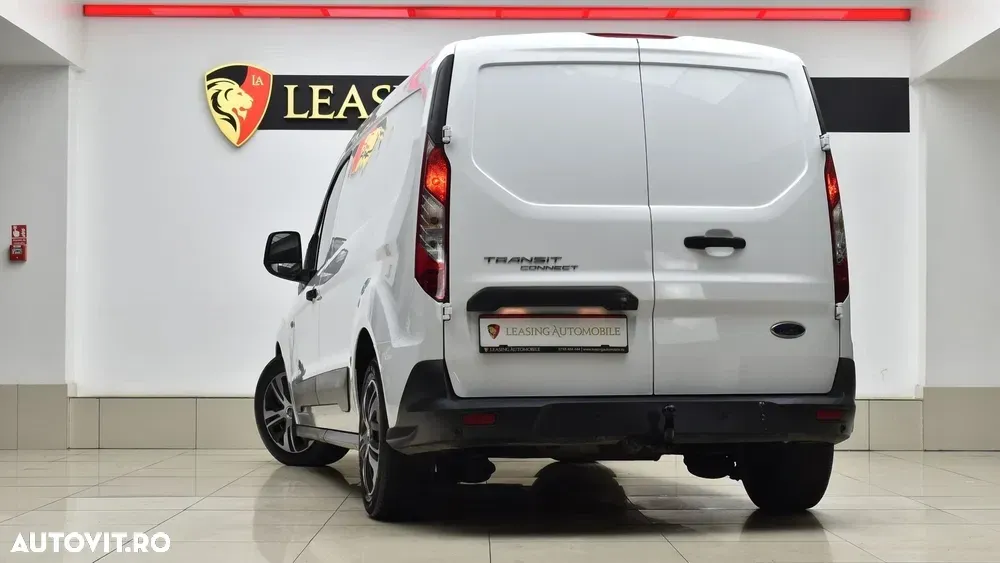 Ford Transit Connect — imagine 5