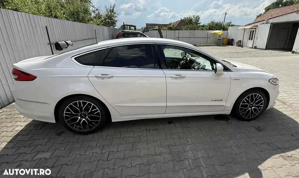 Ford Mondeo IV 2.0 HEV Vignale — imagine 5