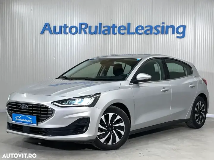 Ford Focus MK4 1.0 EcoBoost 6MT MHEV Titanium