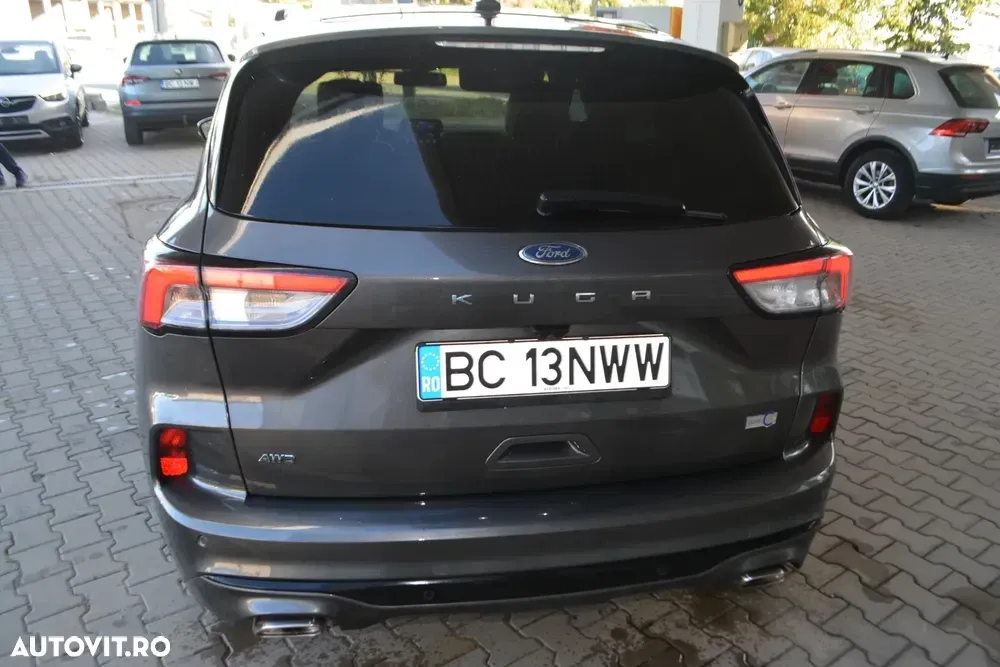 Ford Kuga III 2.0 EcoBlue 4x4 Aut. ST-LINE X — imagine 4