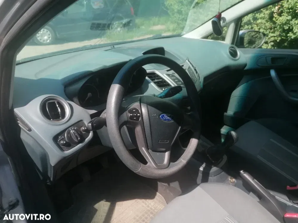 Ford Fiesta — imagine 5