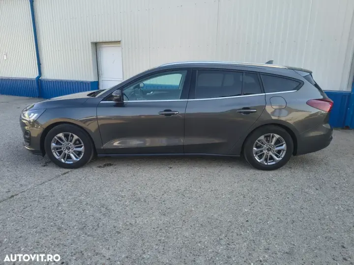 Ford Focus MK4 1.5 EcoBlue Start-Stopp-System Aut. TITANIUM