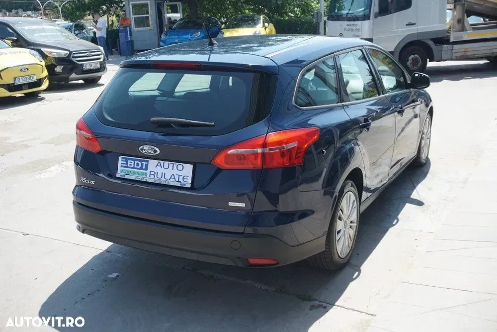 Ford Focus — imagine 6