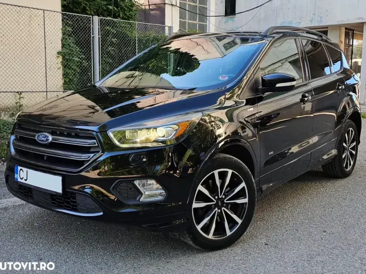 Ford Kuga II 2.0 TDCi 4WD Powershift ST-Line