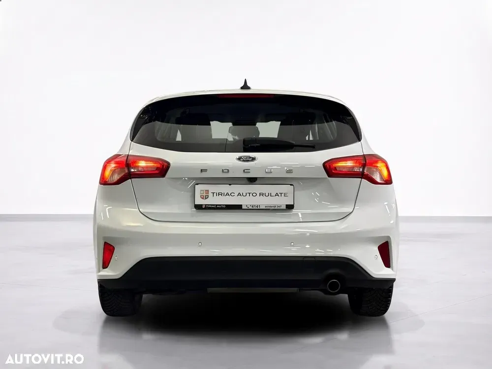 Ford Focus — imagine 4