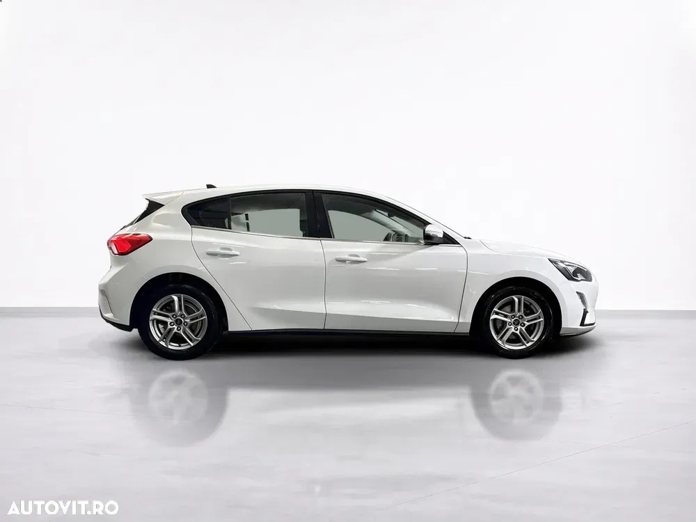 Ford Focus — imagine 6