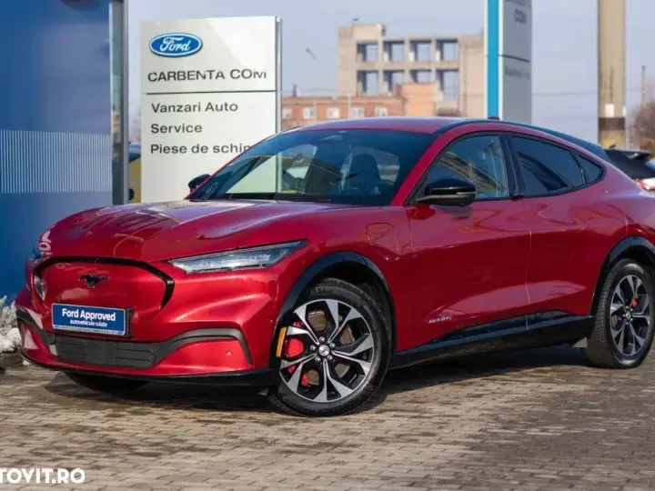 Ford Mustang Mach-E AWD Standard Range 198 kW Premium