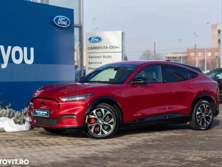 Ford Mustang Mach-E AWD Standard Range 198 kW Premium