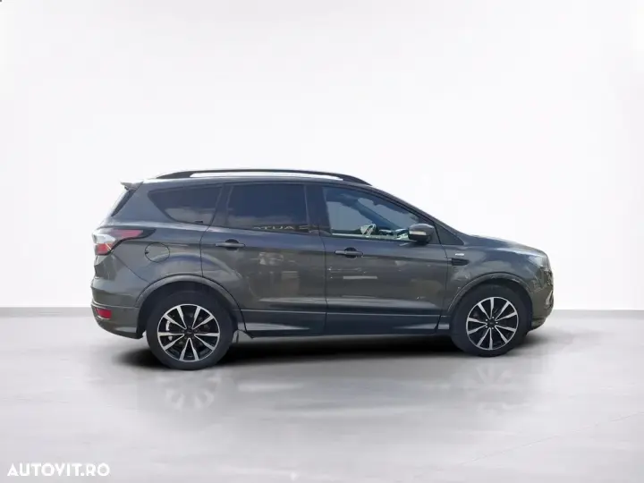 Ford Kuga 2.0 TDCi 4WD Powershift ST-Line