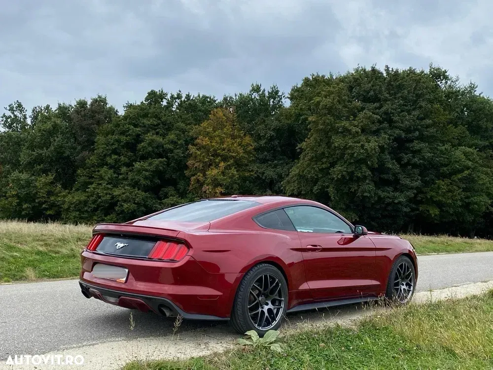 Ford Mustang VI 2.3 Eco Boost Aut. — imagine 6