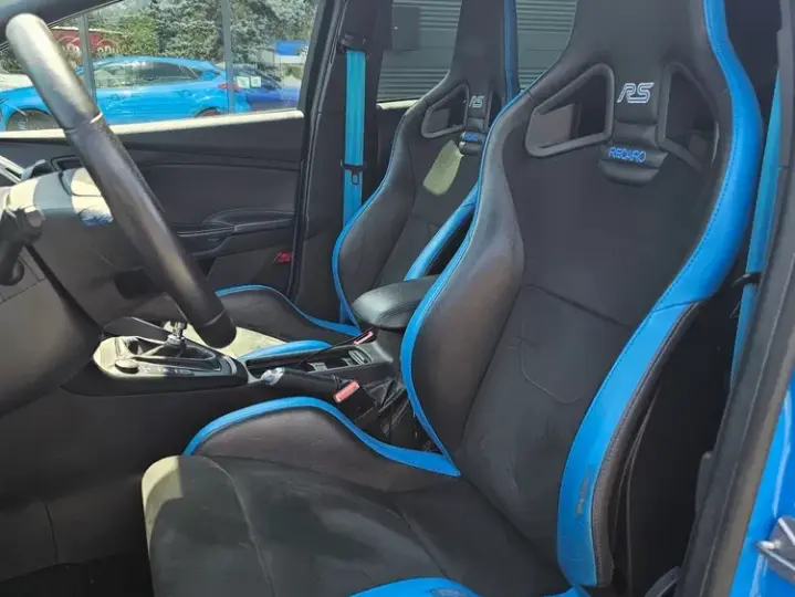 Ford Focus 2.3 EcoBoost S&S Allrad RS Blue & Black