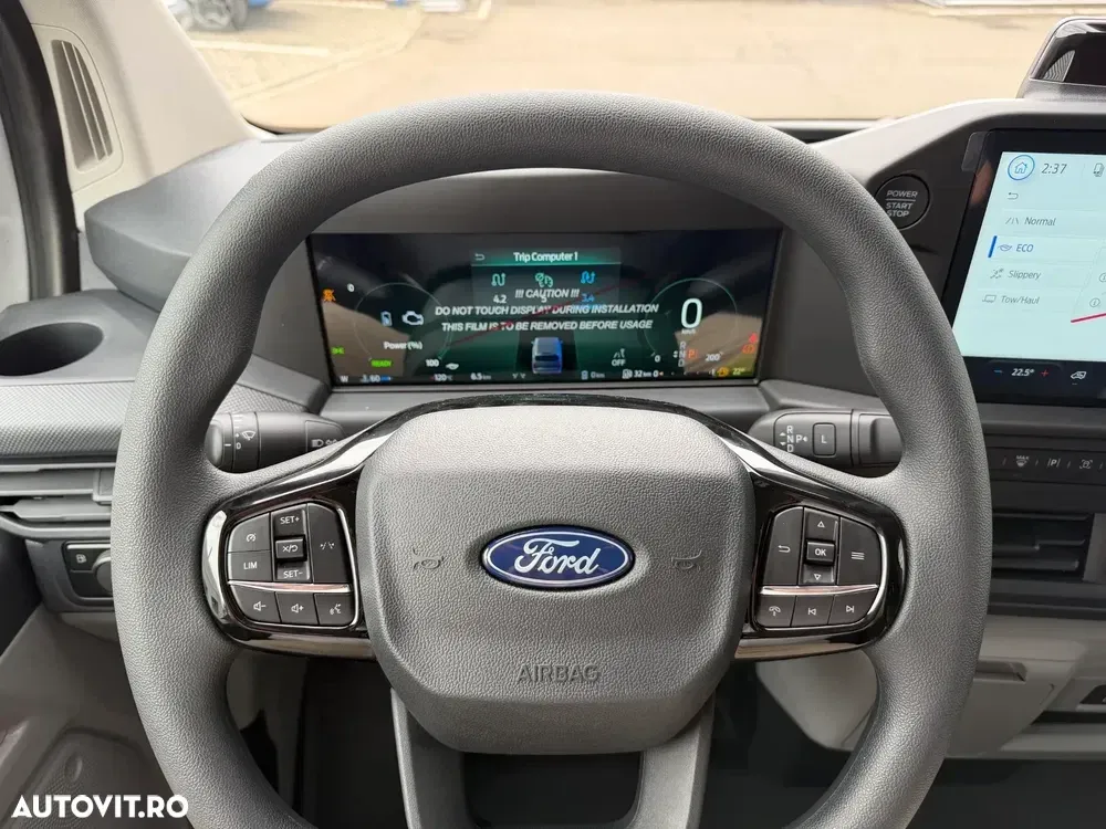 Ford Transit Custom 320L 2.5 227 CP L2H1 CVT PHEV Trend — imagine 5