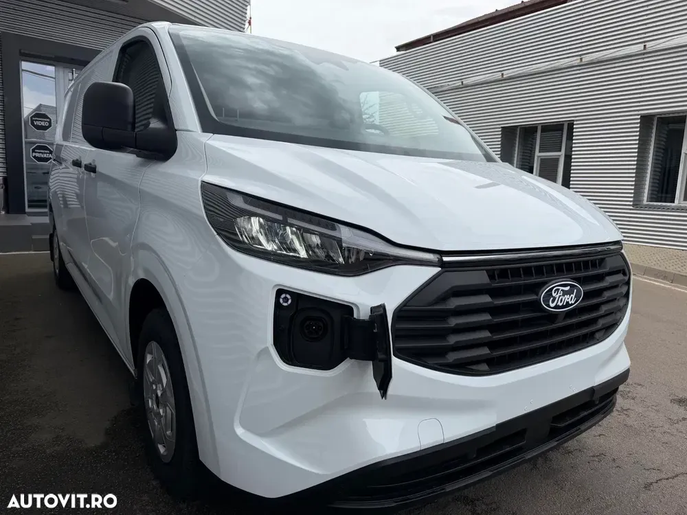 Ford Transit Custom 320L 2.5 227 CP L2H1 CVT PHEV Trend — imagine 3