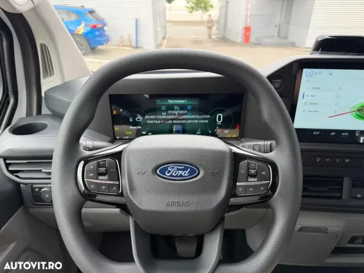Ford Transit Custom 320L 2.5 227 CP L2H1 CVT PHEV Trend