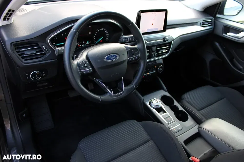 Ford Focus MK4 — imagine 5