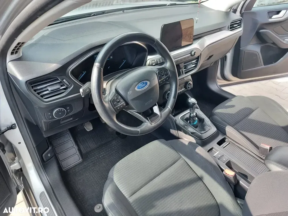 Ford Focus 1.5 EcoBlue Titanium Business — imagine 4